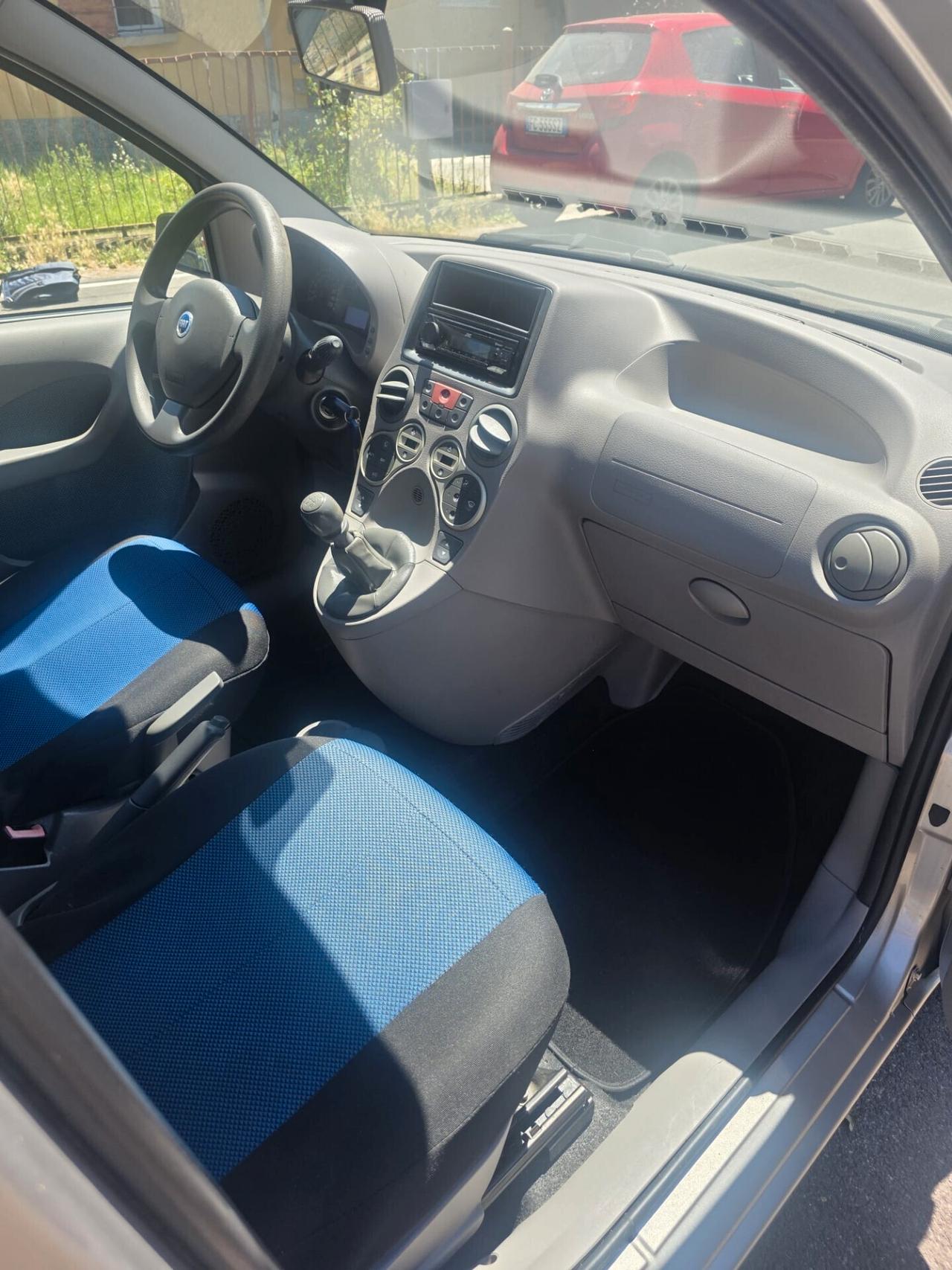 Fiat Panda 1.3 Multijet Emotion (69cv) – Full Optional – 180.000 km – neopatentati