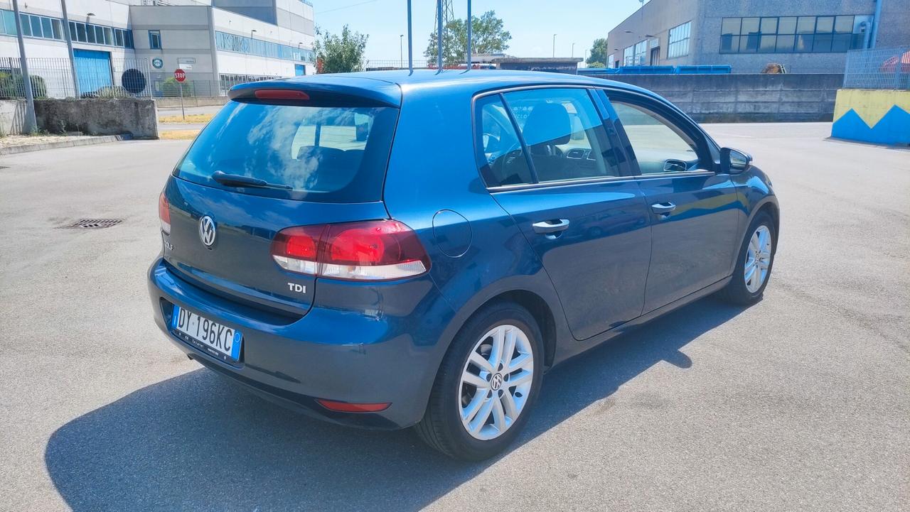 Volkswagen Golf VI 1.6 TDI DPF 5p. Highline NEOPATENTATI - 2010