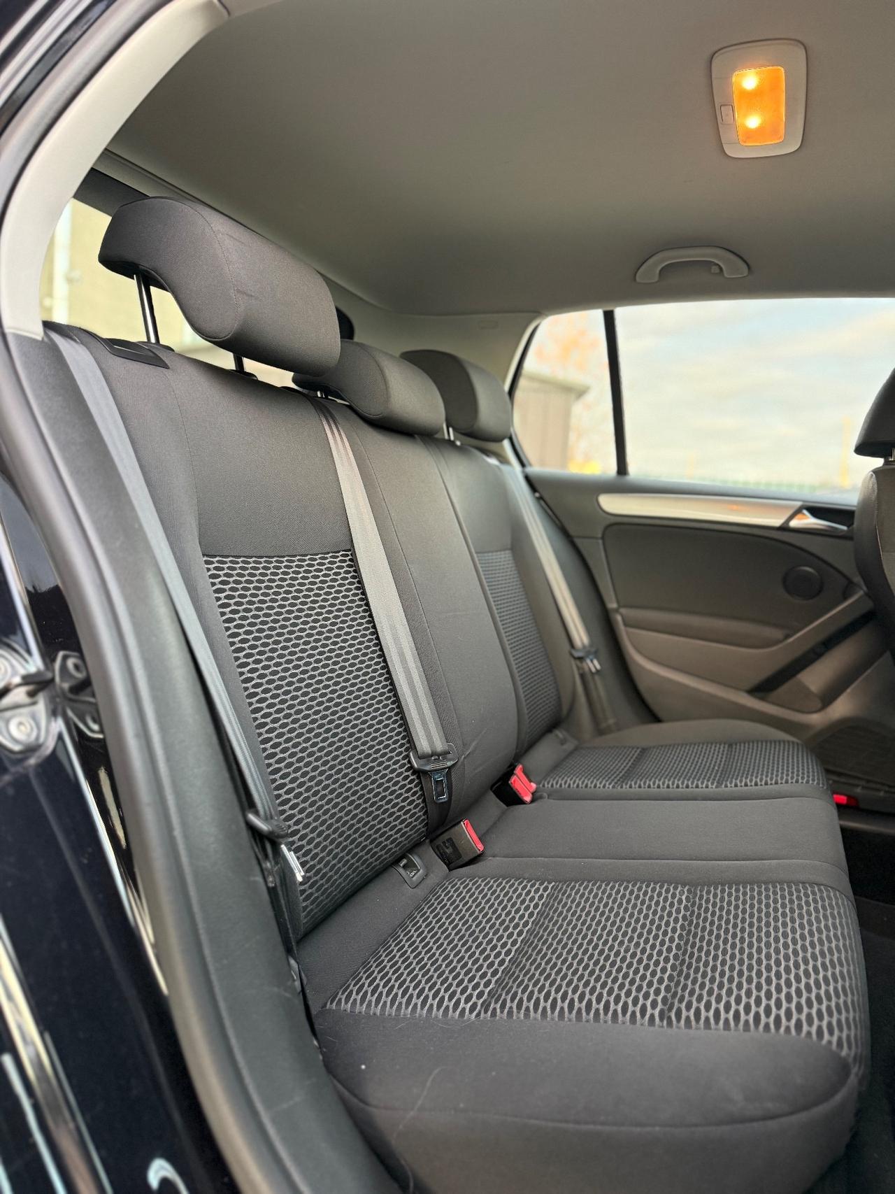 Volkswagen Golf 1.6 TDI DPF 5p. Highline