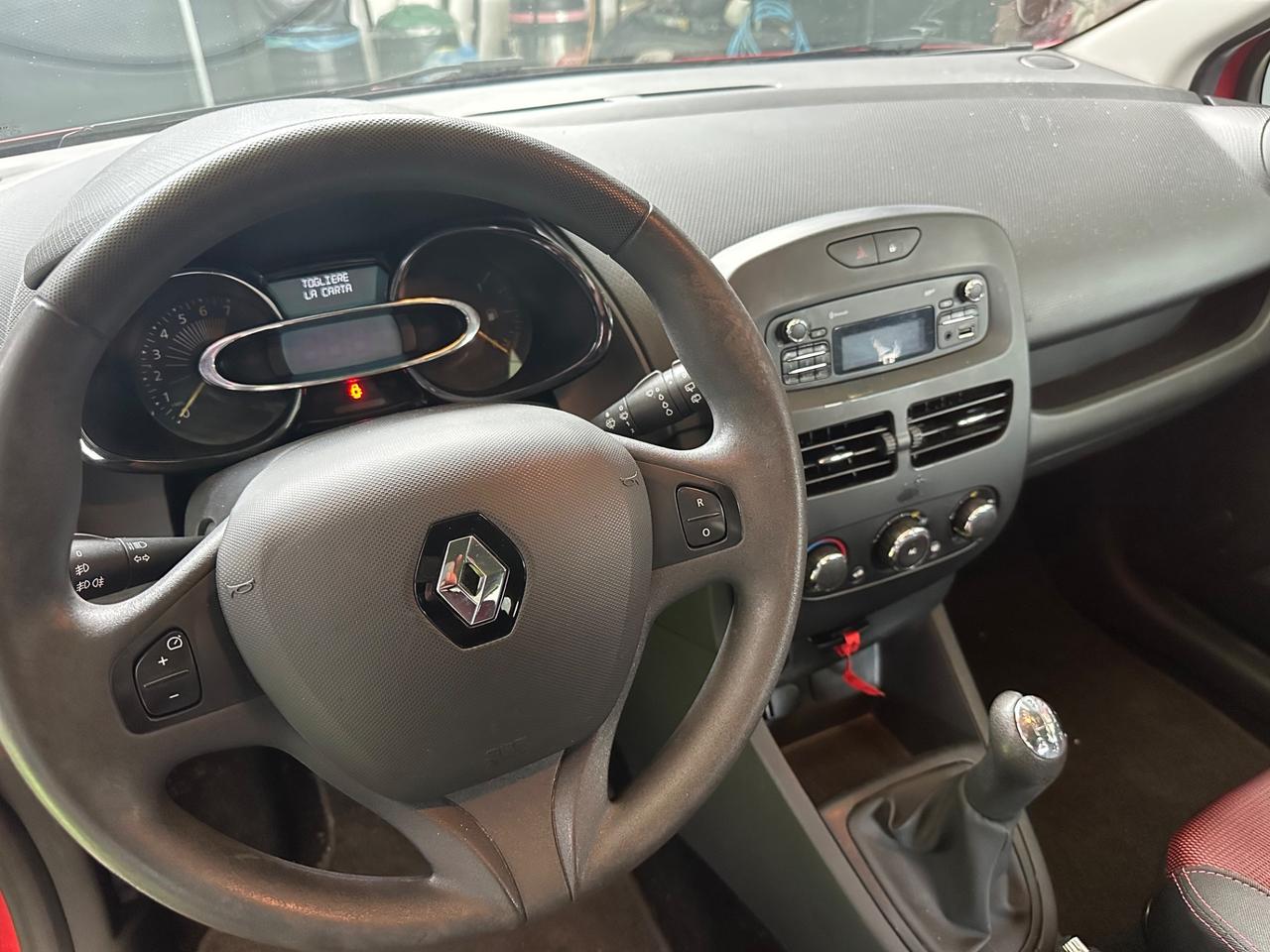 Renault Clio 1.2 75CV 5 porte Wave