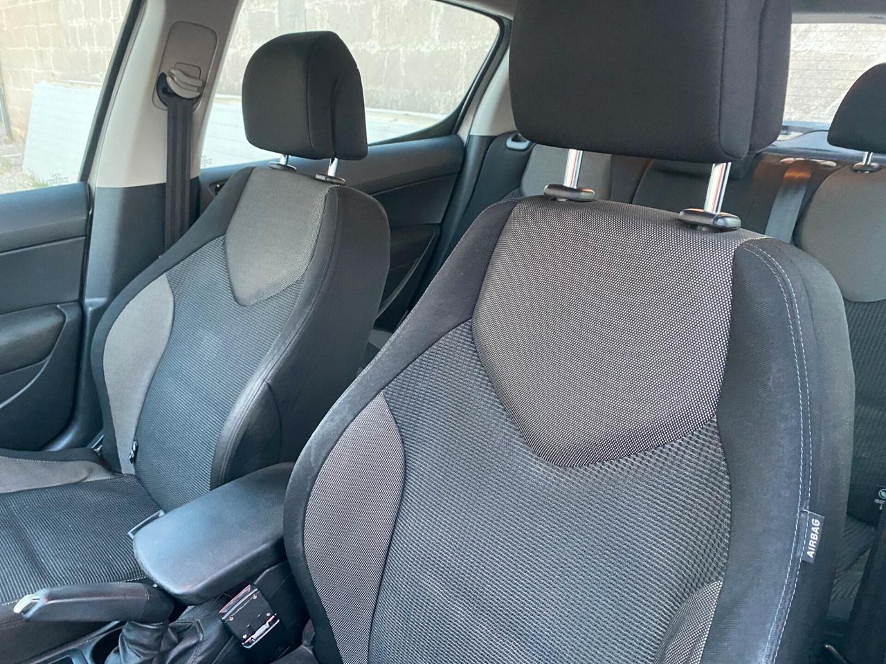 Peugeot 308 1.6 HDi 90CV FAP 5p. Comfort