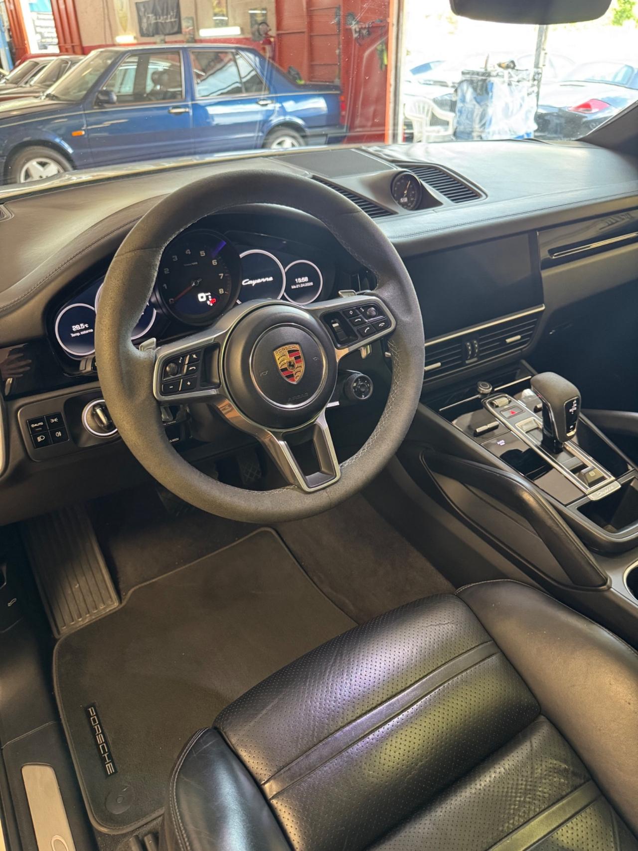 Porsche Cayenne Coupe 3.0 V6 PERMUTE