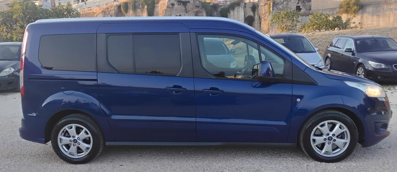 Ford Tourneo Connect 1.5 TDCi 120 CV Titanium