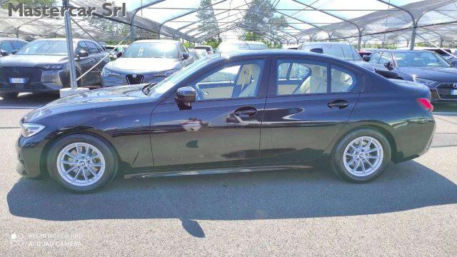 BMW 320 320D 48V BUSINESS ADVANTAGE AUTO - VOLANTE M - GE8