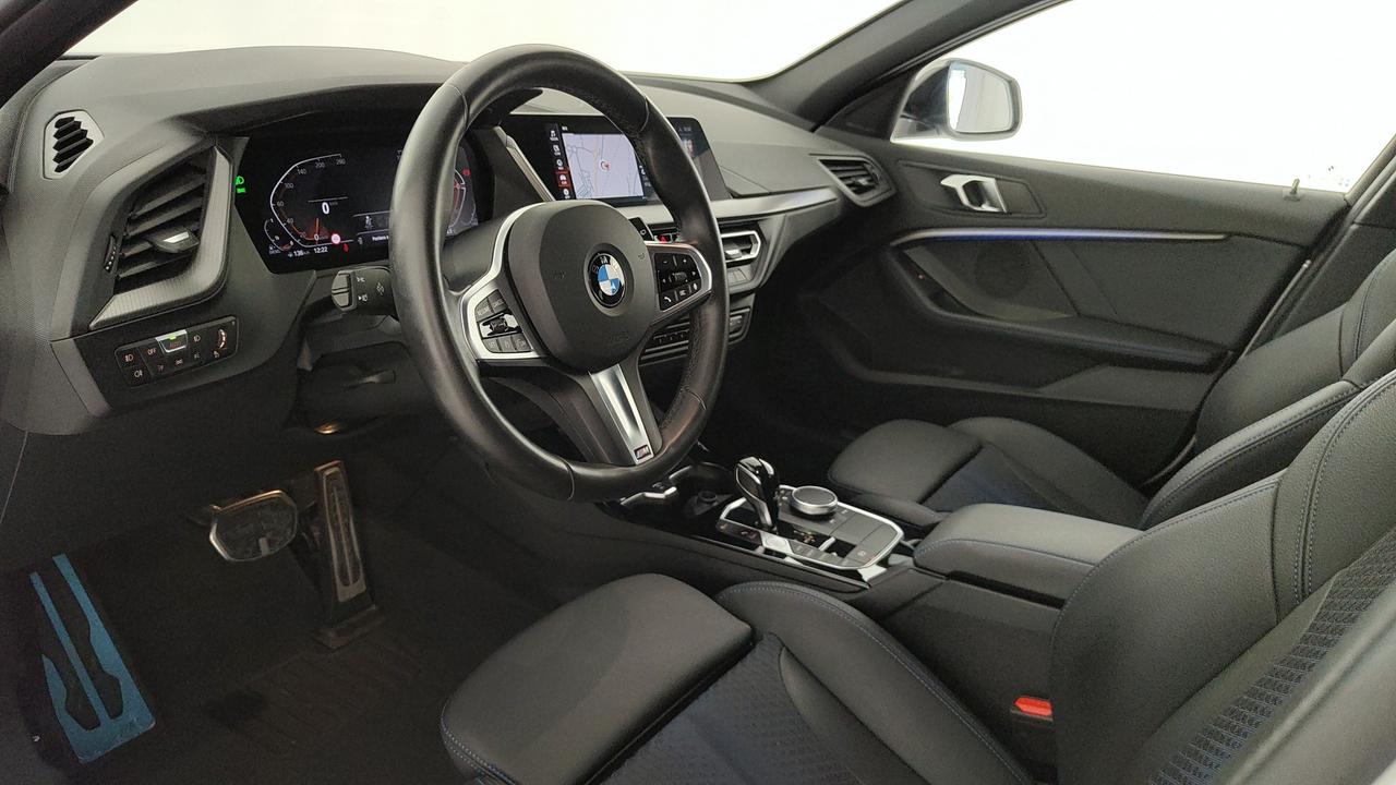 BMW Serie 1 F40 - 118d Msport auto
