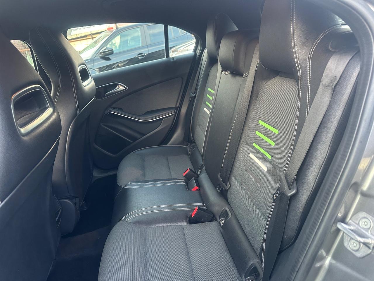 MERCEDES A160 CDI AUTOM+F1+PELLE+NAVI+R.CAMERA