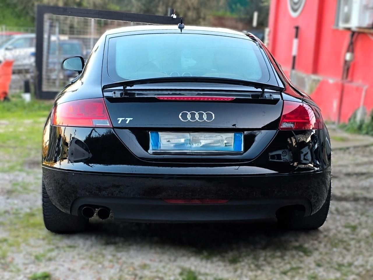 Audi TT Coupé 2.0 TFSI S-LINE