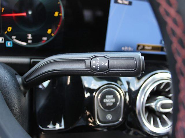 MERCEDES-BENZ GLA 200 d Automatic 4Matic Premium