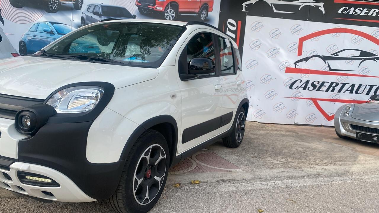 Fiat Panda 1.0 FireFly S&S Hybrid City Cross 4X4
