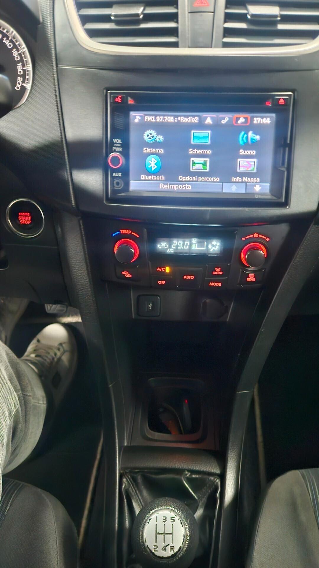 Suzuki Swift 1.3 DDiS 5 porte B-Cool Bi-Color