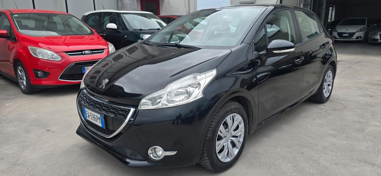 Peugeot 208 1.4 HDi 68 CV 5 porte Access