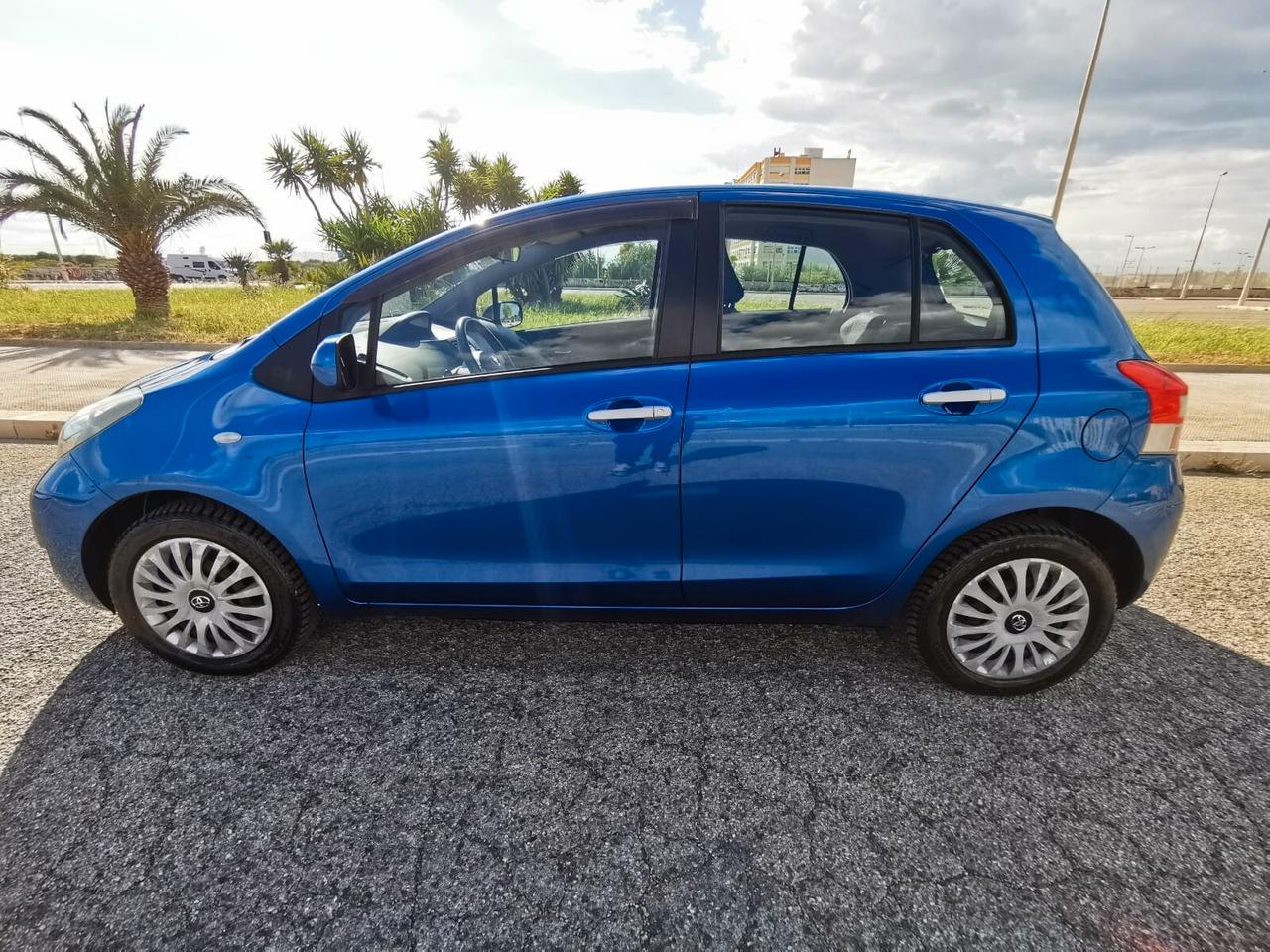 Toyota Yaris 1.0 5 porte Sol solo km.103000