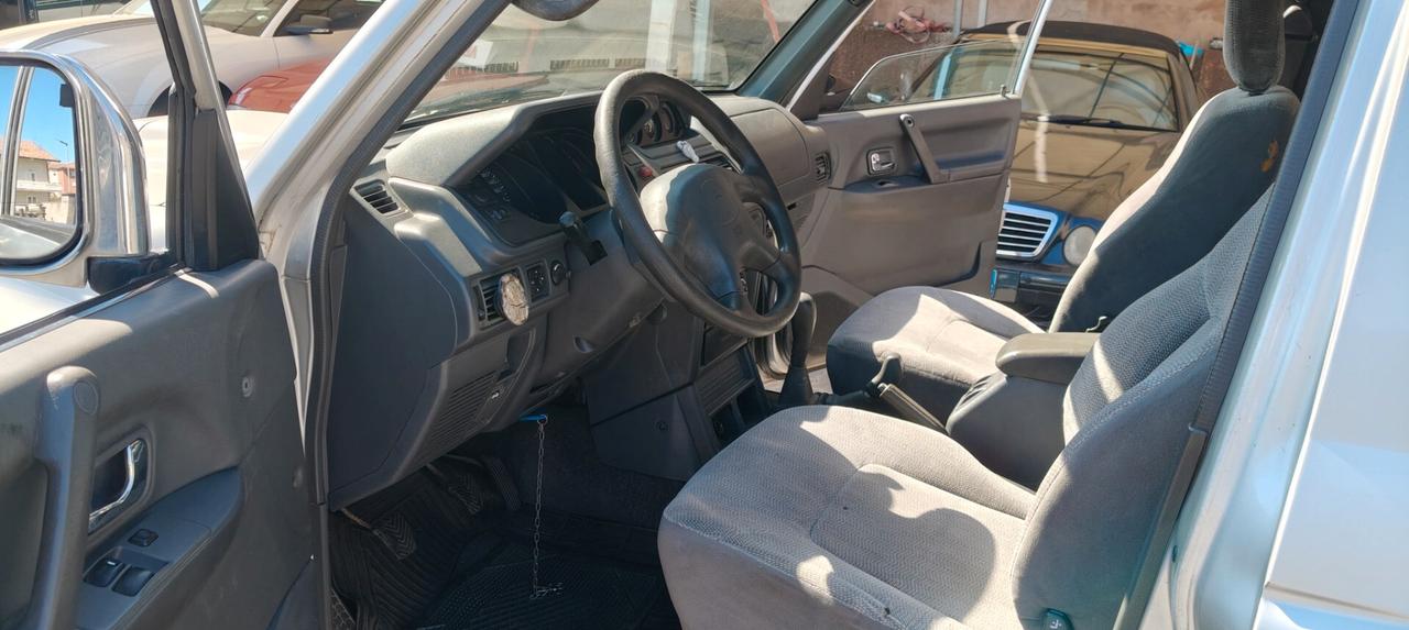 Mitsubishi Pajero 2.8 TDI Metal-top S.S. GLX Air