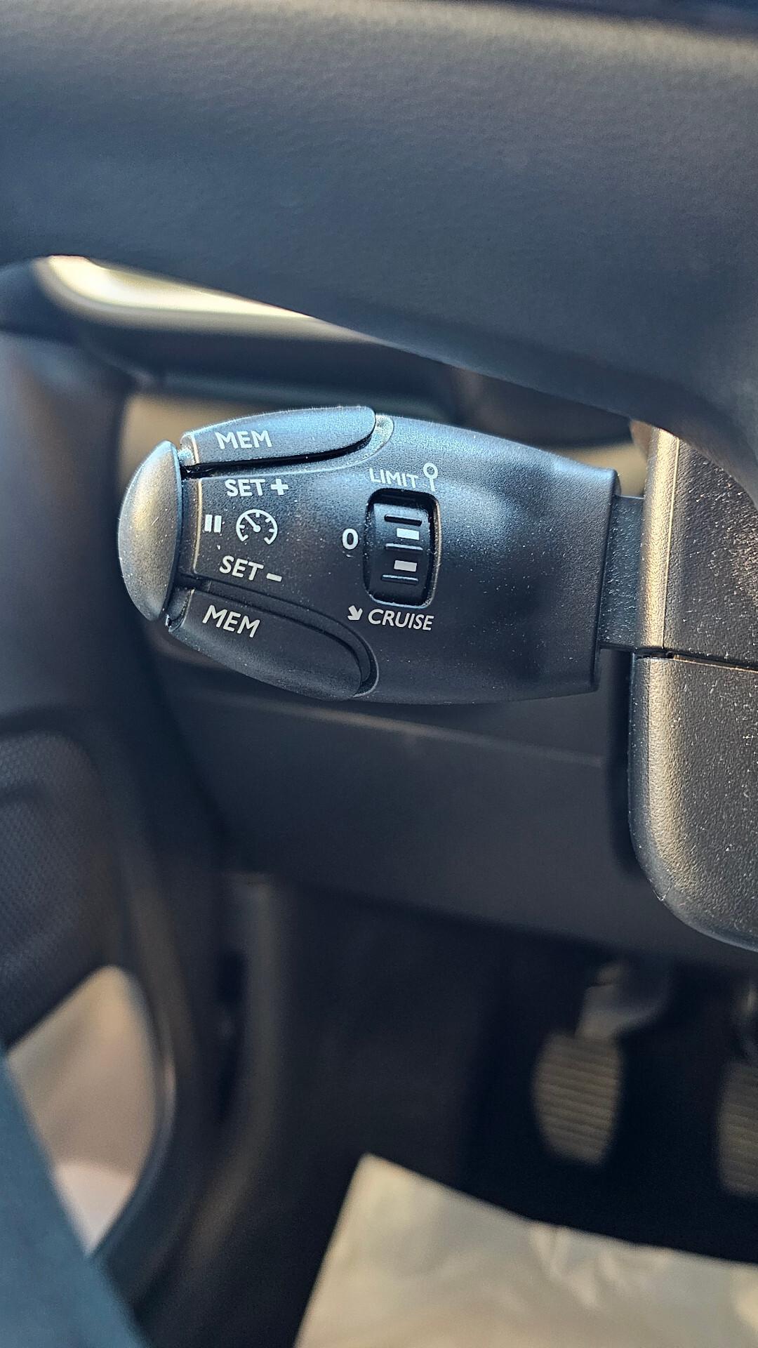 Citroen C3 PureTech 82 S&S GRAPHIC UNIPRO' CINTA SOSTITUITA ANDROID