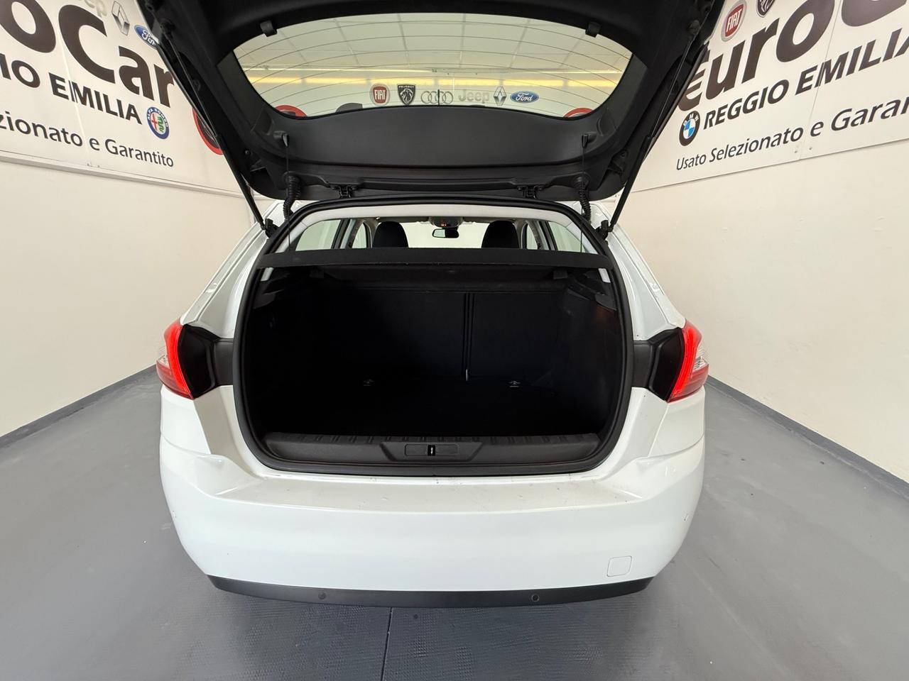 Peugeot 308 1.6 BHDi 100 CV Business 05/2016 EURO 6B NEOPATENTATI