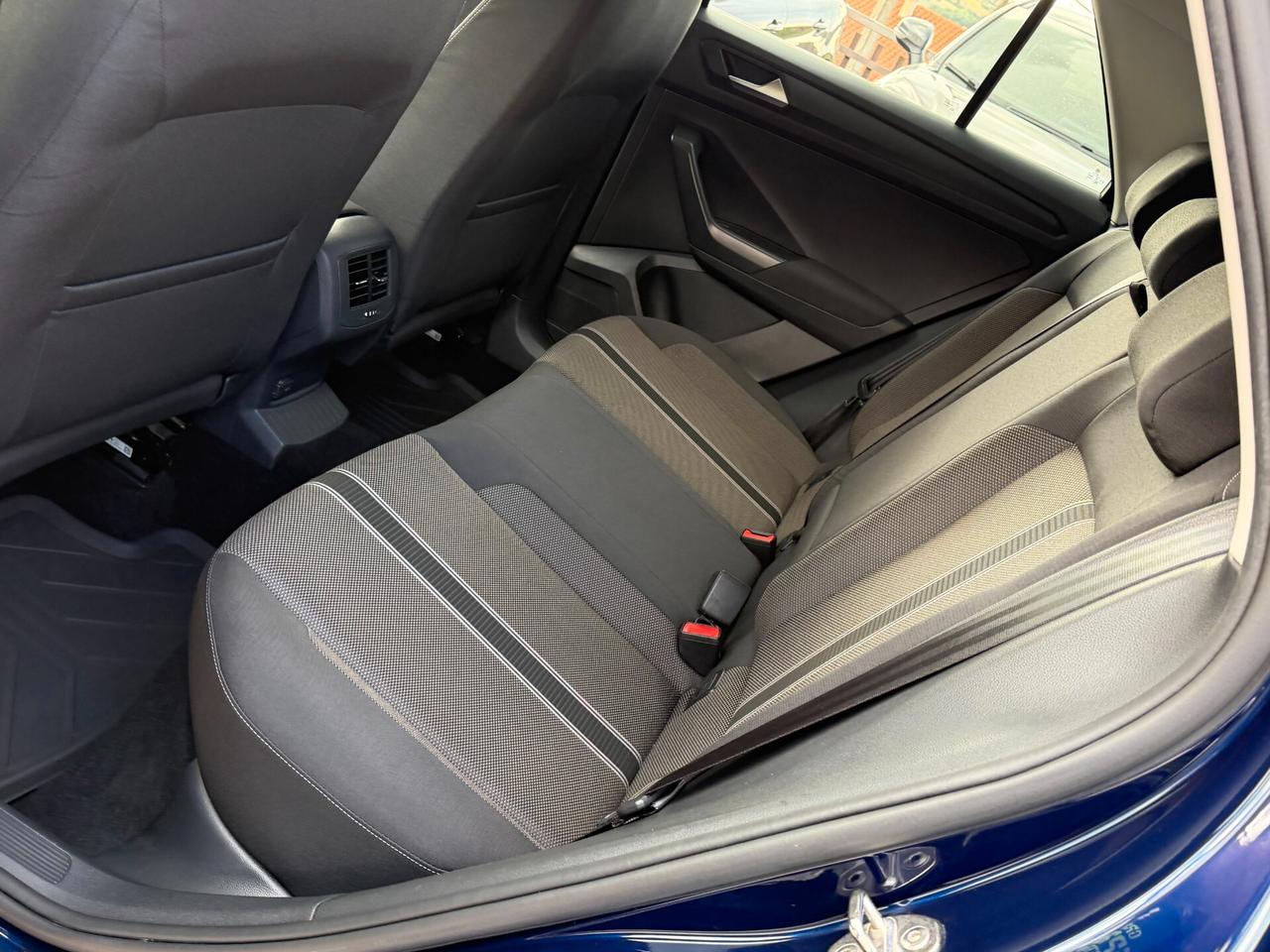 Volkswagen T-Roc 1.6 TDI 115 cv. ADVANCED (Doppio Colore)