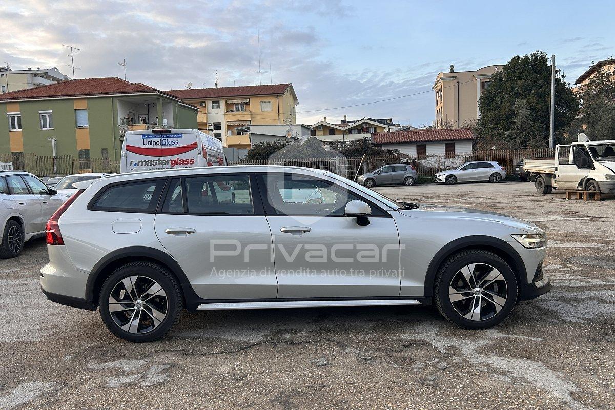 VOLVO V60 Cross Country D4 AWD Geartronic Business Plus