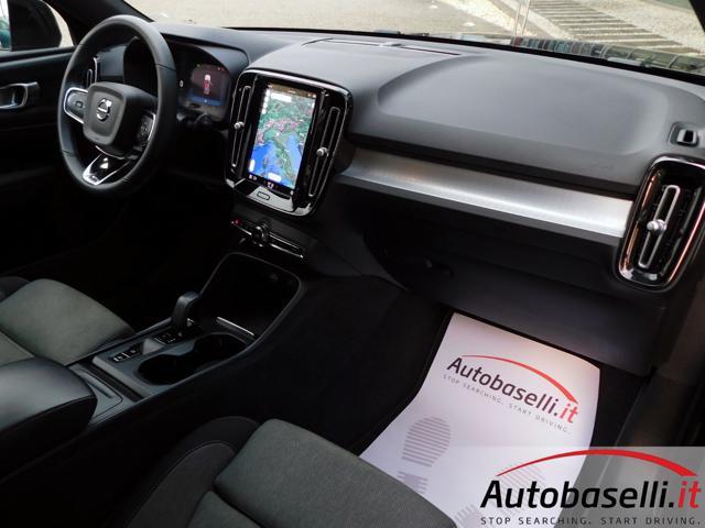 VOLVO XC40 B3 2.000 MHEV 163CV CORE AUTOMATICA NAVIGATORE