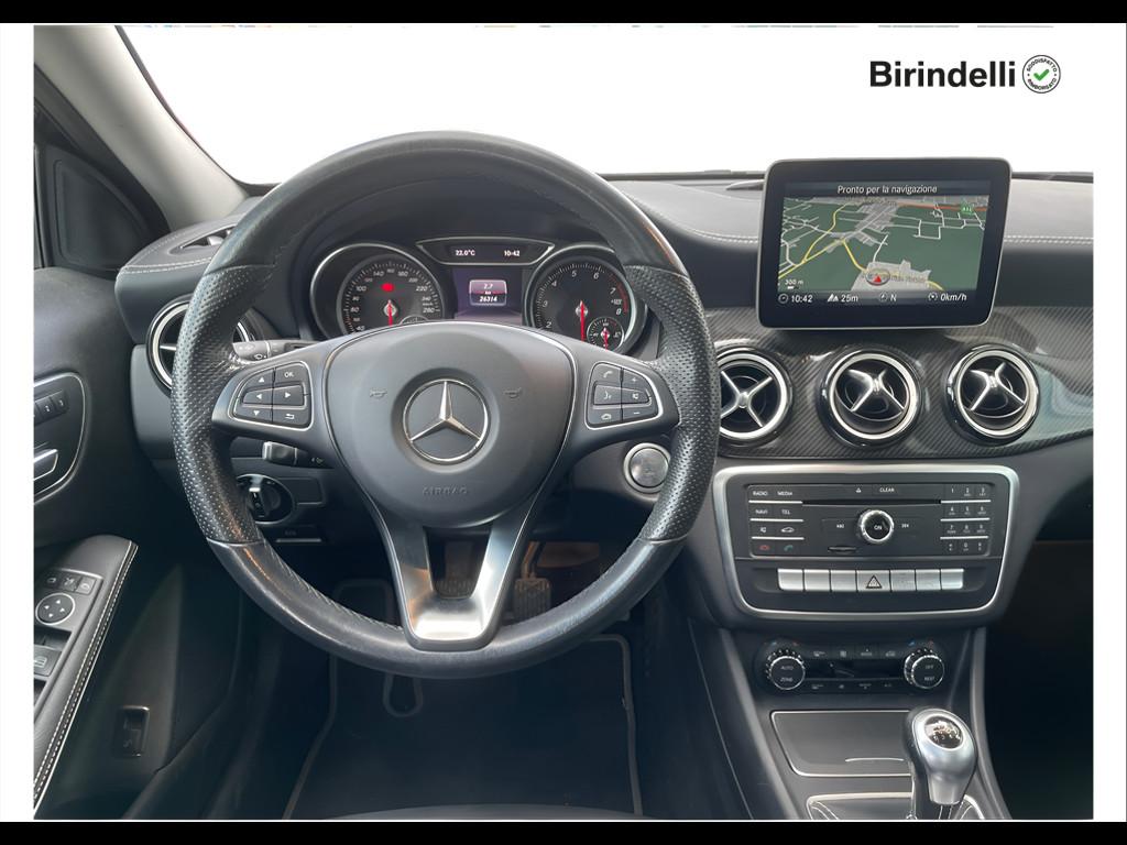 Mercedes-Benz GLA (X156) - GLA 180 Premium