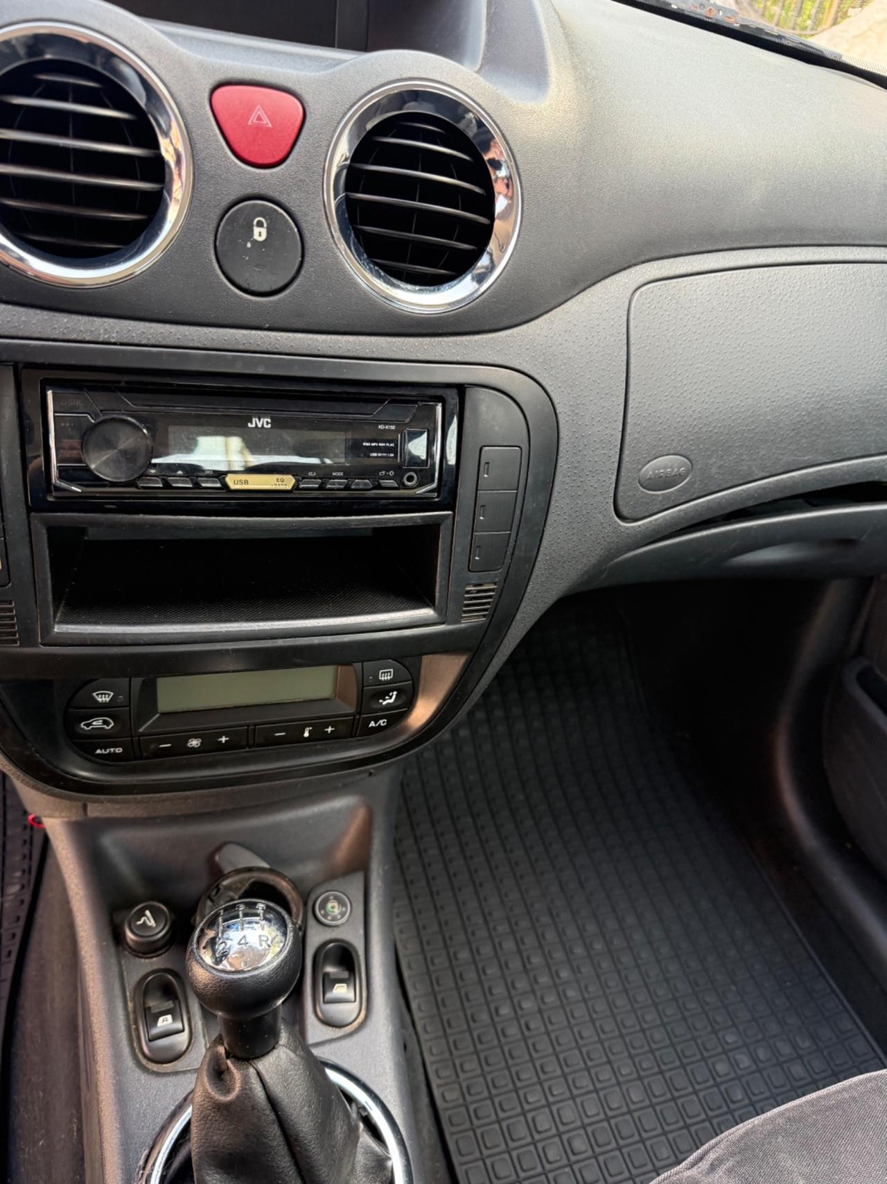 Citroen C3 1.1 Perfect Techno Bi Energy G