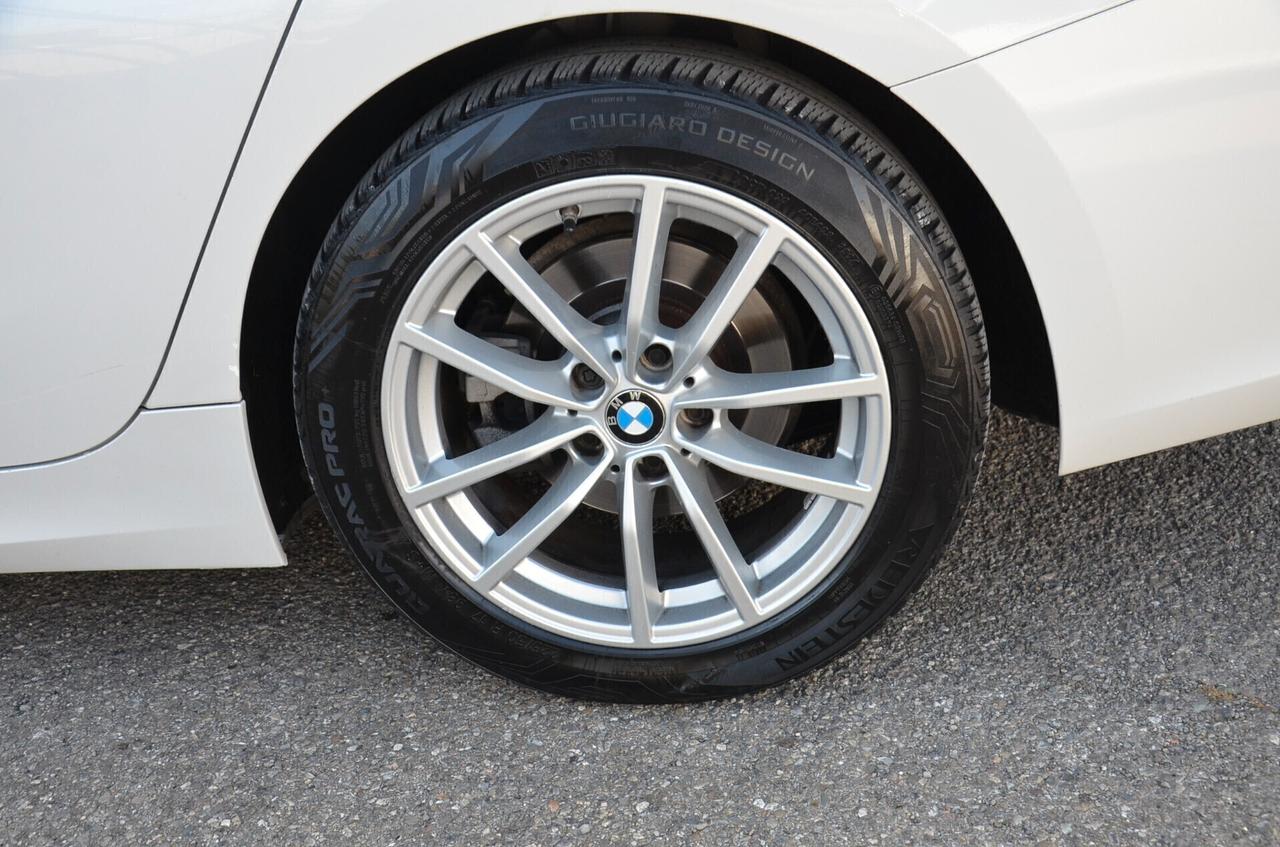 Bmw 318d 48V Touring Business Advantage