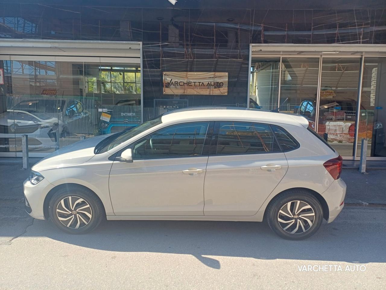 Volkswagen Polo 1.0 TSI Life CON SOLI 6.000 KM!!!