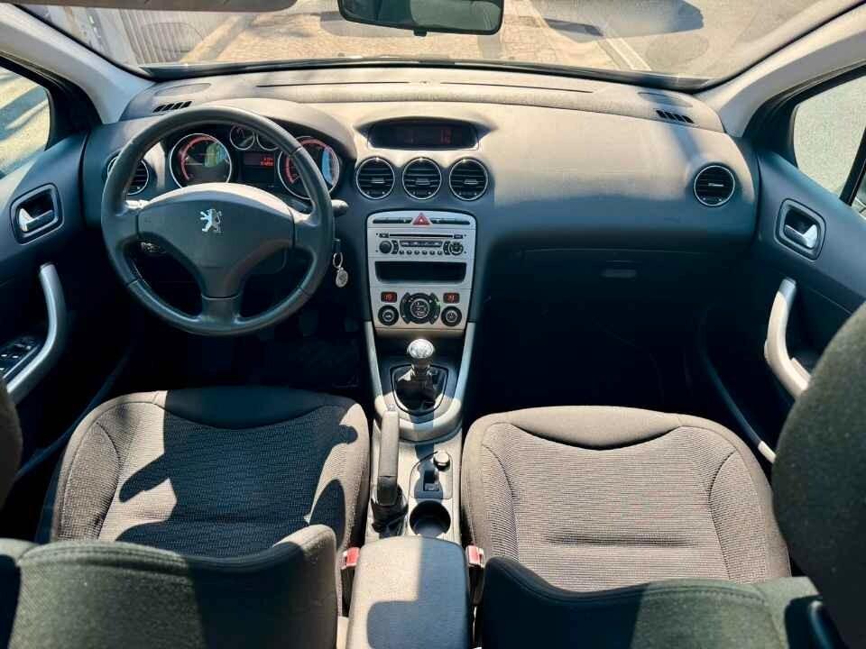 Peugeot 308 1.6 HDi 110CV 7 POSTI
