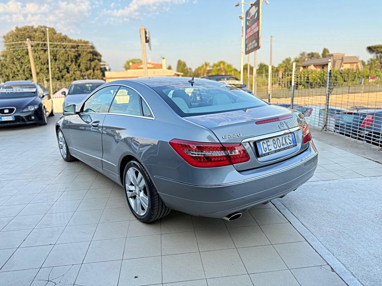 Mercedes-benz E 220 E 220 CDI BlueEFFICIENCY Avantgarde AMG