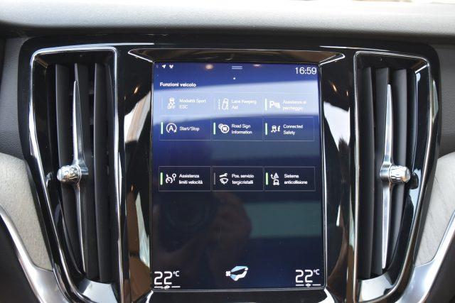 VOLVO V60 D3 Geartronic Inscription *Tettuccio, Navigatore*