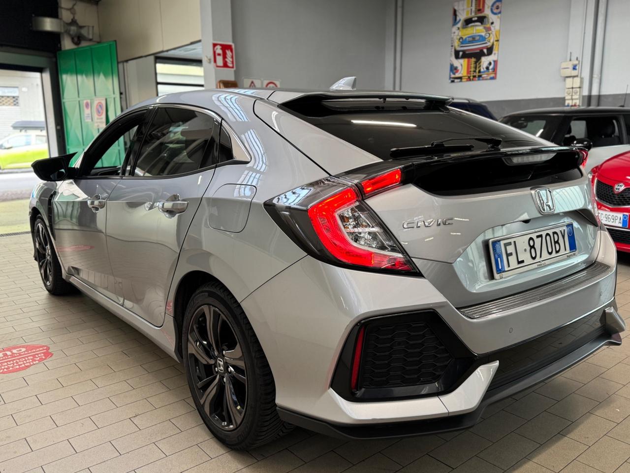 Honda Civic 1.0T 5 porte Elegance AUTOMATICA