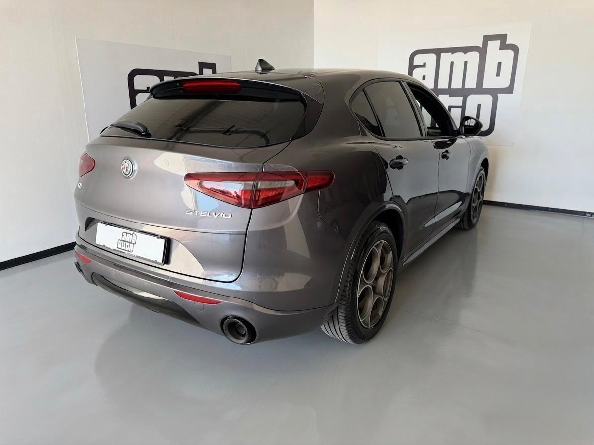 Alfa Romeo Stelvio 2.2 210 CV AT8 Q4 Ti