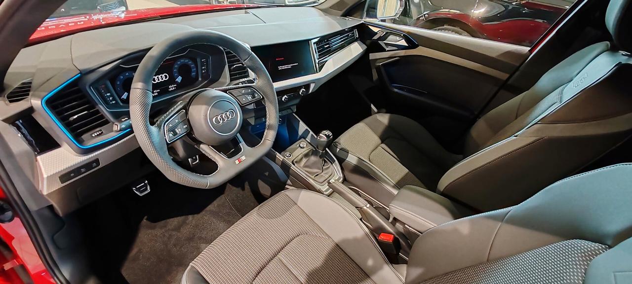 Audi A1 allstreet 30 TFSI Identity Contrast S- Line