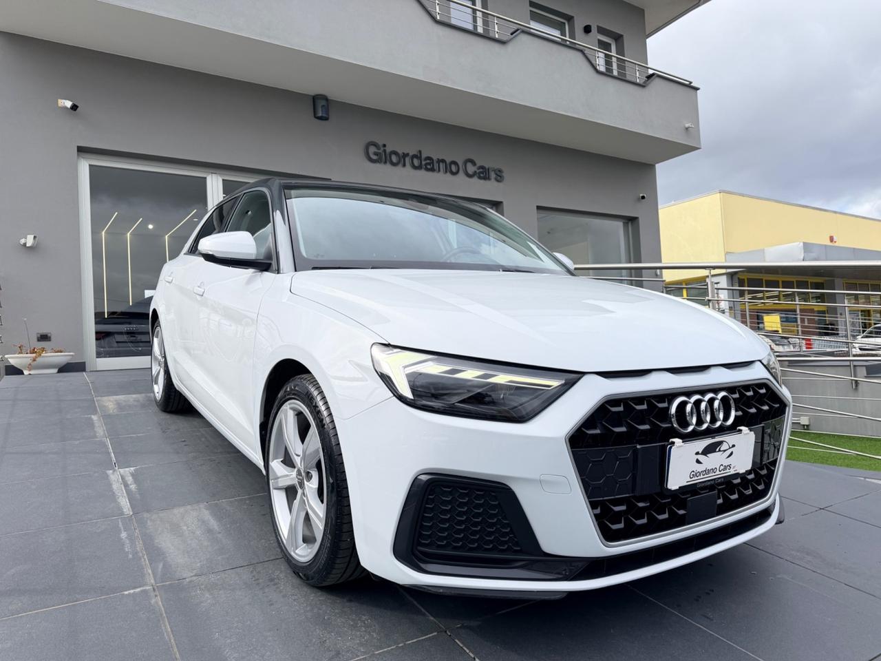 Audi A1 SPB 30 TFSI S tronic line edition per neopatentati