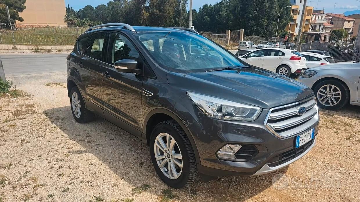 FORD KUGA 2.0 TDCI 150CV 5P SUV 2018 PSHIFT SeS AWD BUSINESS E6 CAMBIO AUTOMATICO € 9.900,00