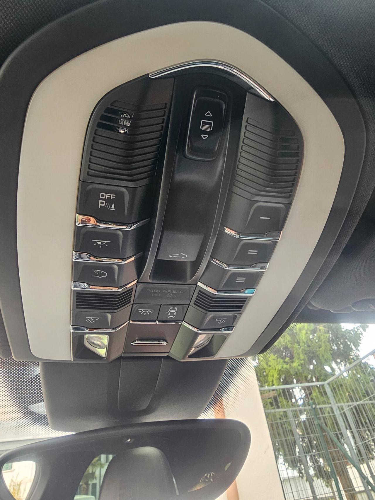 Porsche Cayenne 3.0 Diesel Platinum Edition