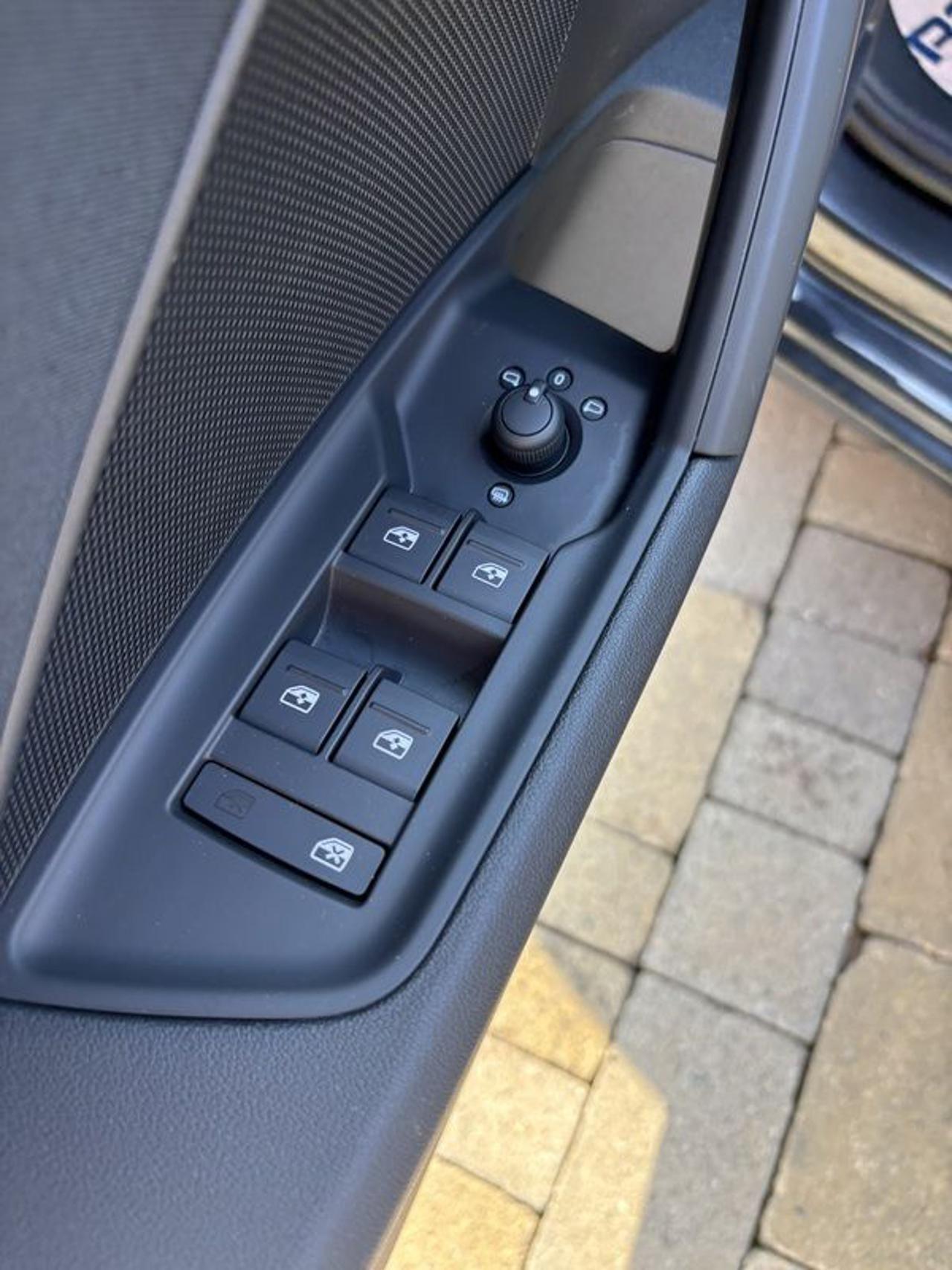 Audi A3 SPB 30 TDI Business NAVI-LED-PHONE APP