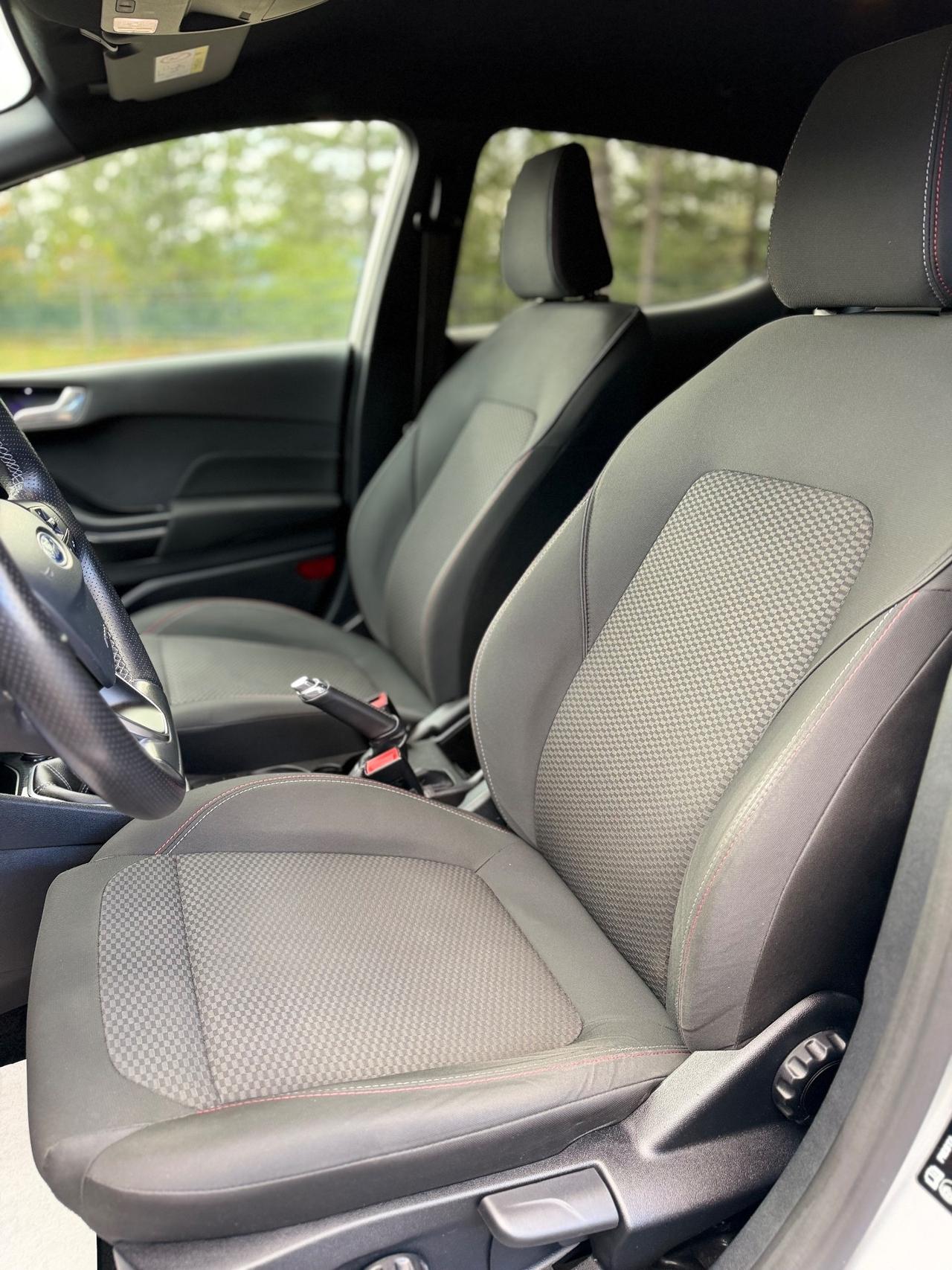 Ford Fiesta 1.5 TDCi 5 porte ST-Line