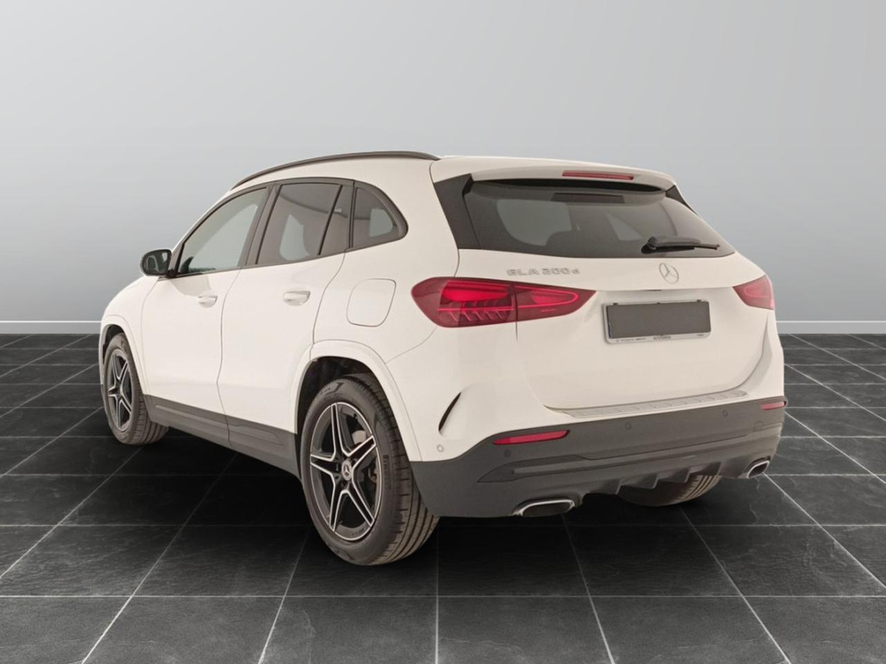 Mercedes GLA 200 d amg line advanced plus 8g-dct