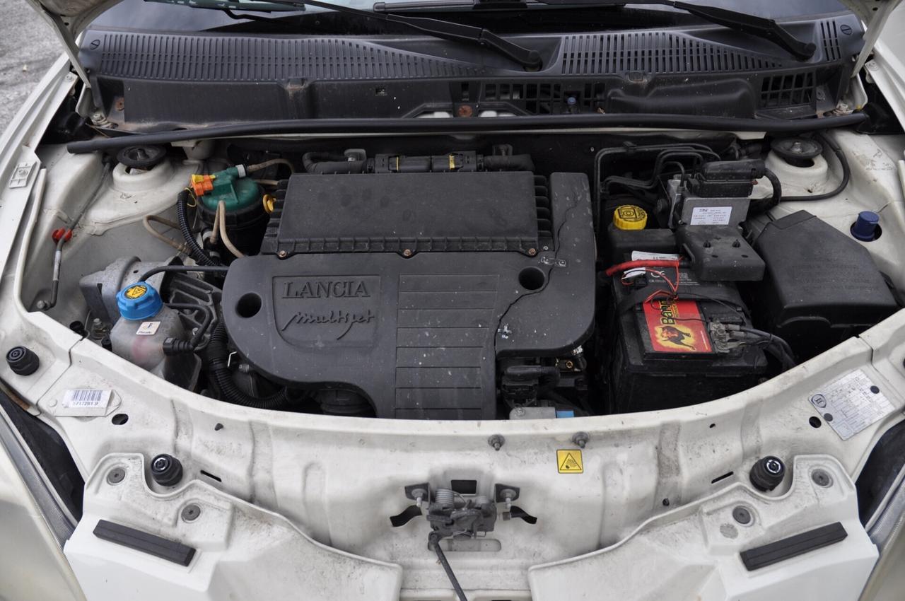 Lancia Ypsilon 1.3 Multijet 16V Momo Design NEOPATENTATI