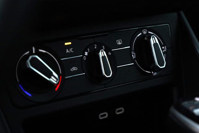 VOLKSWAGEN Taigo 1.0 TSI 115 CV TETTO DSG R-Line Prezzo Netto