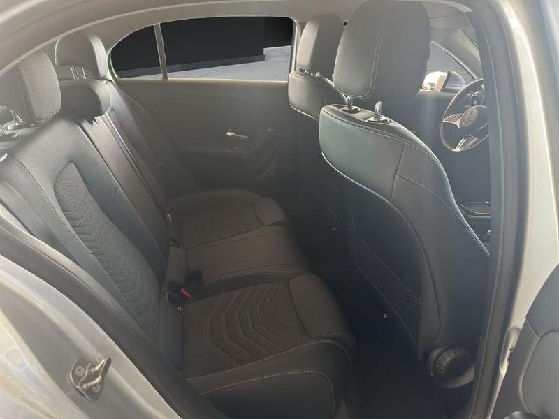 Mercedes-Benz Classe A A 180 d Advanced Auto