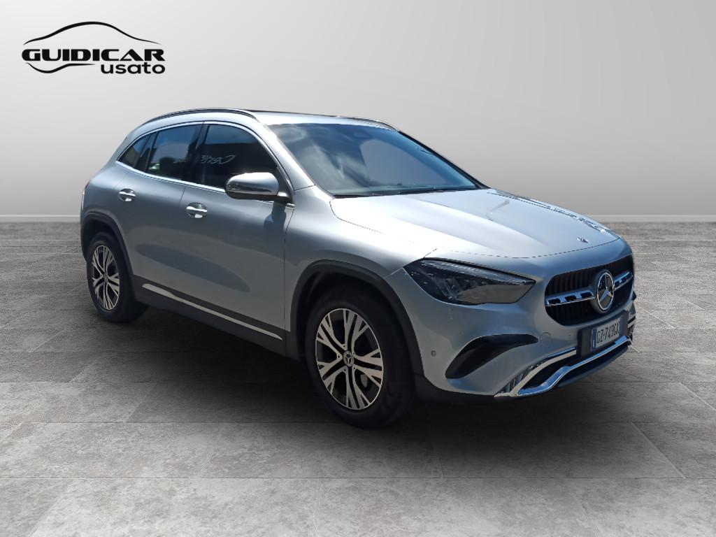 Mercedes-Benz GLA-H247 2023 - GLA 180 d Progressive Advanced auto