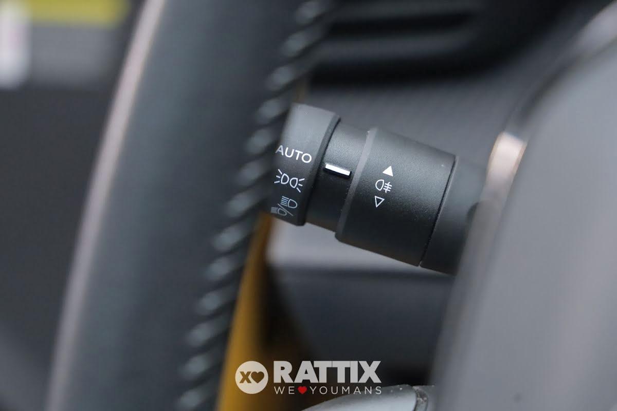 Peugeot e-208 motore elettrico 100kW Allure Pack