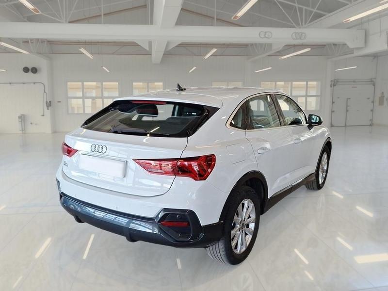 AUDI Q3 SPORTBACK 35 TDI S tronic Business Plus