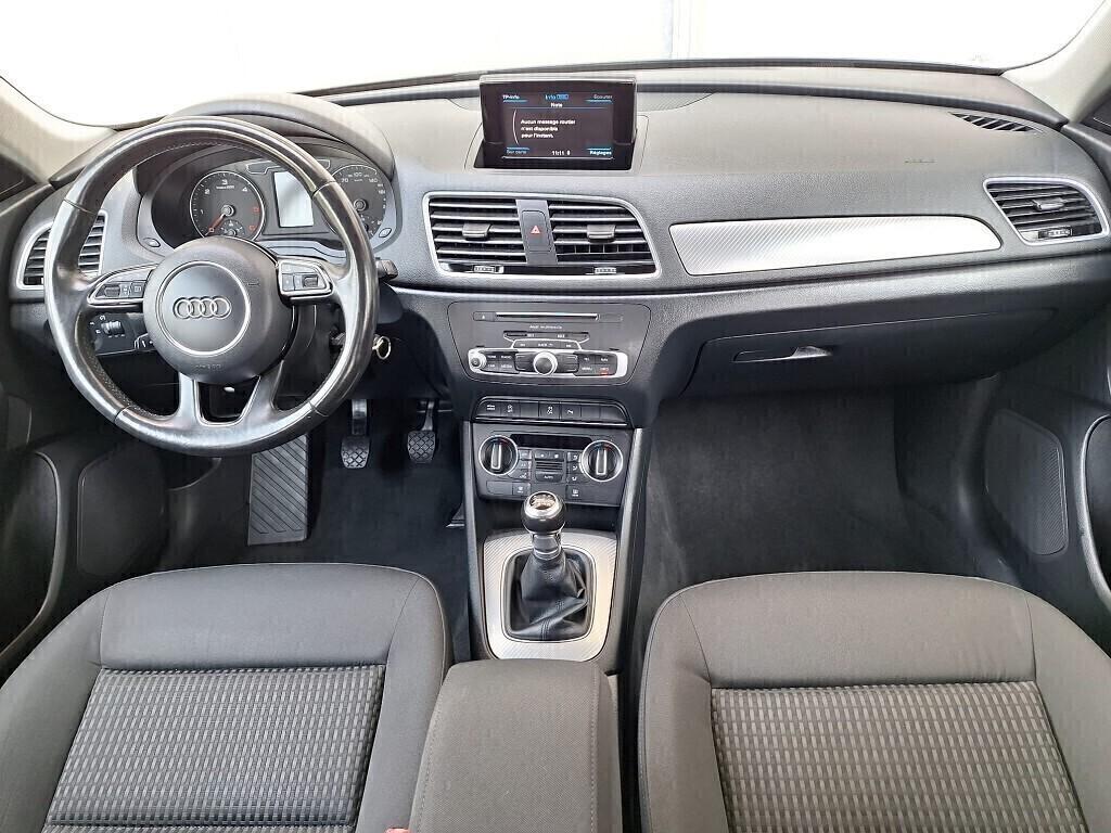 Audi Q3 2.0 TDI 120 CV Sport Navigatore Fari Led.