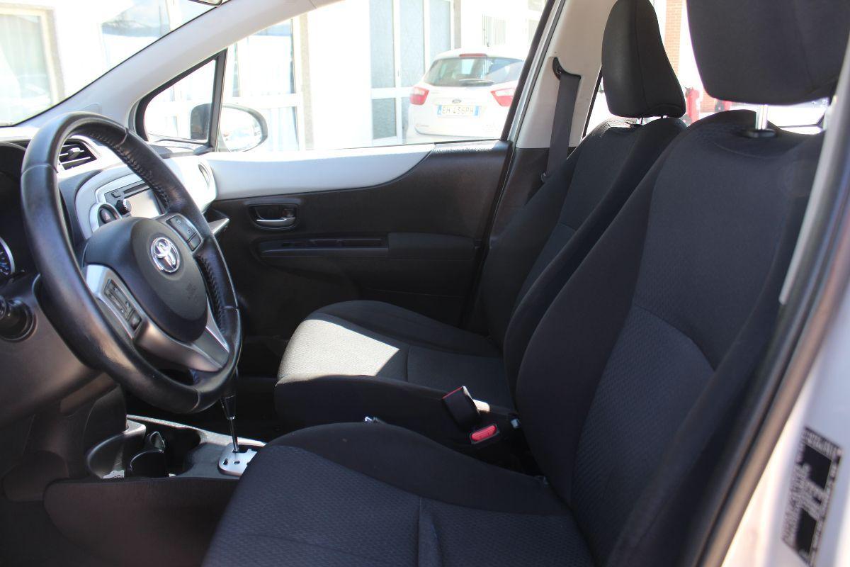 TOYOTA - Yaris - 1.5 Hybrid 5p. Style