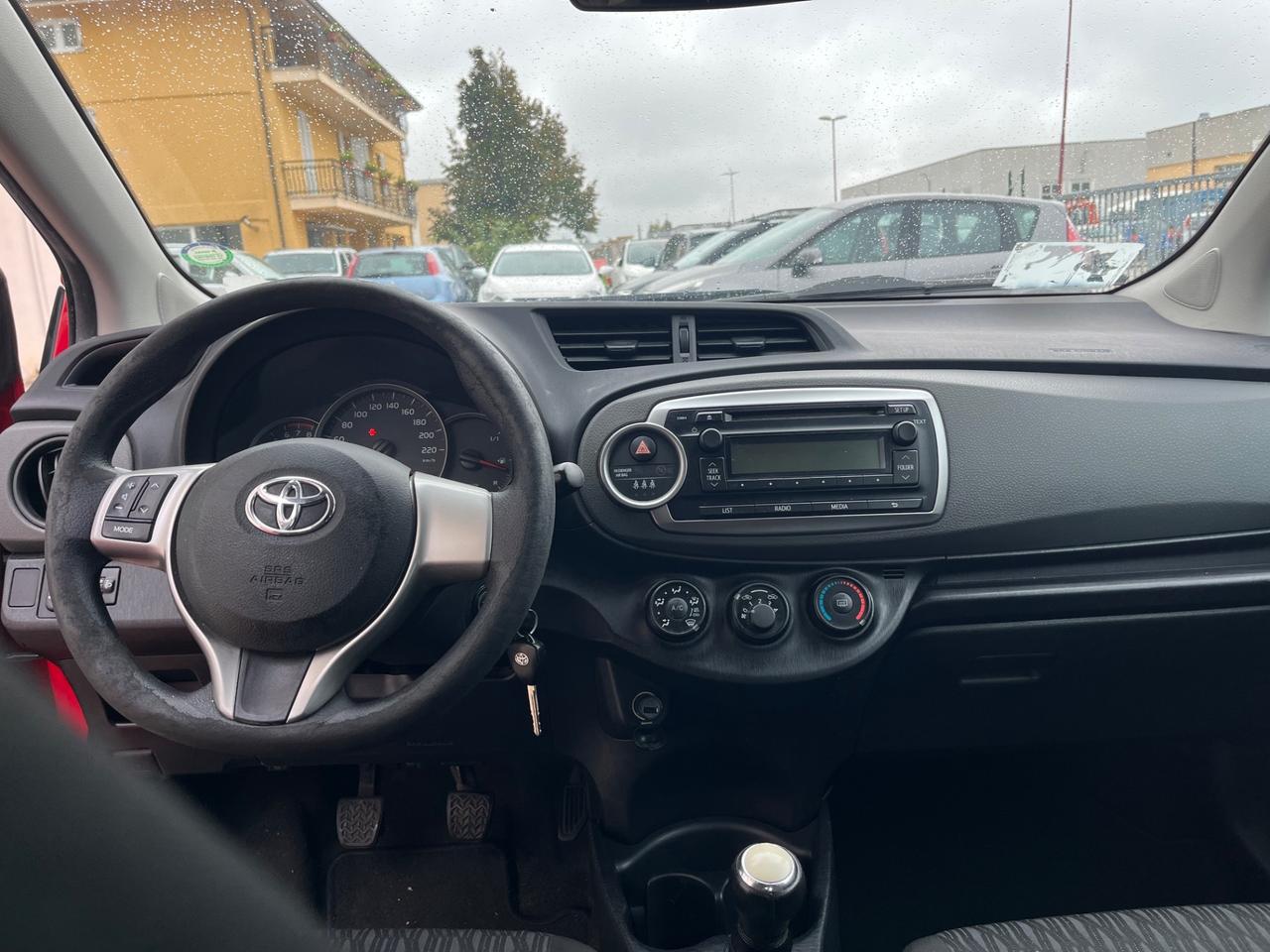 Toyota Yaris 1.0 benz 5 p GARANZIA 12 mesi