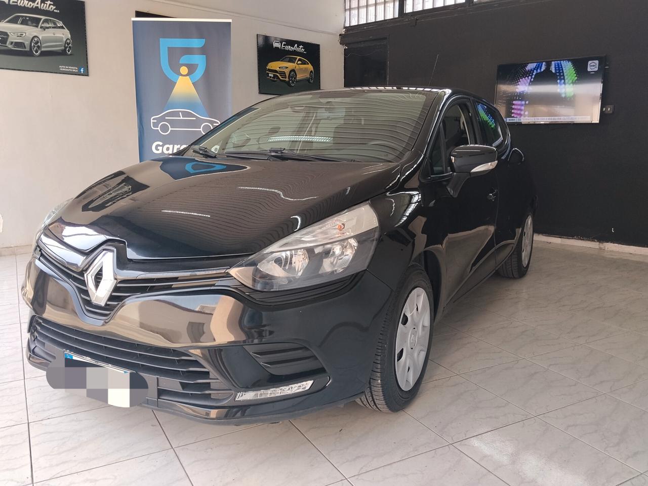 Renault Clio 1.5 diesel 2018 CON GARANZIA