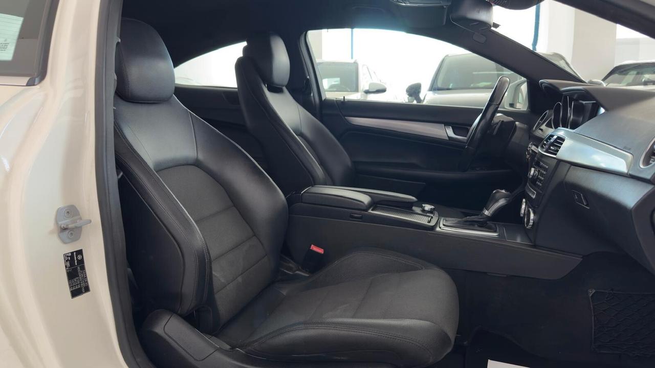 Mercedes-benz C 220 C 220 CDI BlueEFFICIENCY Coupé Avantgarde
