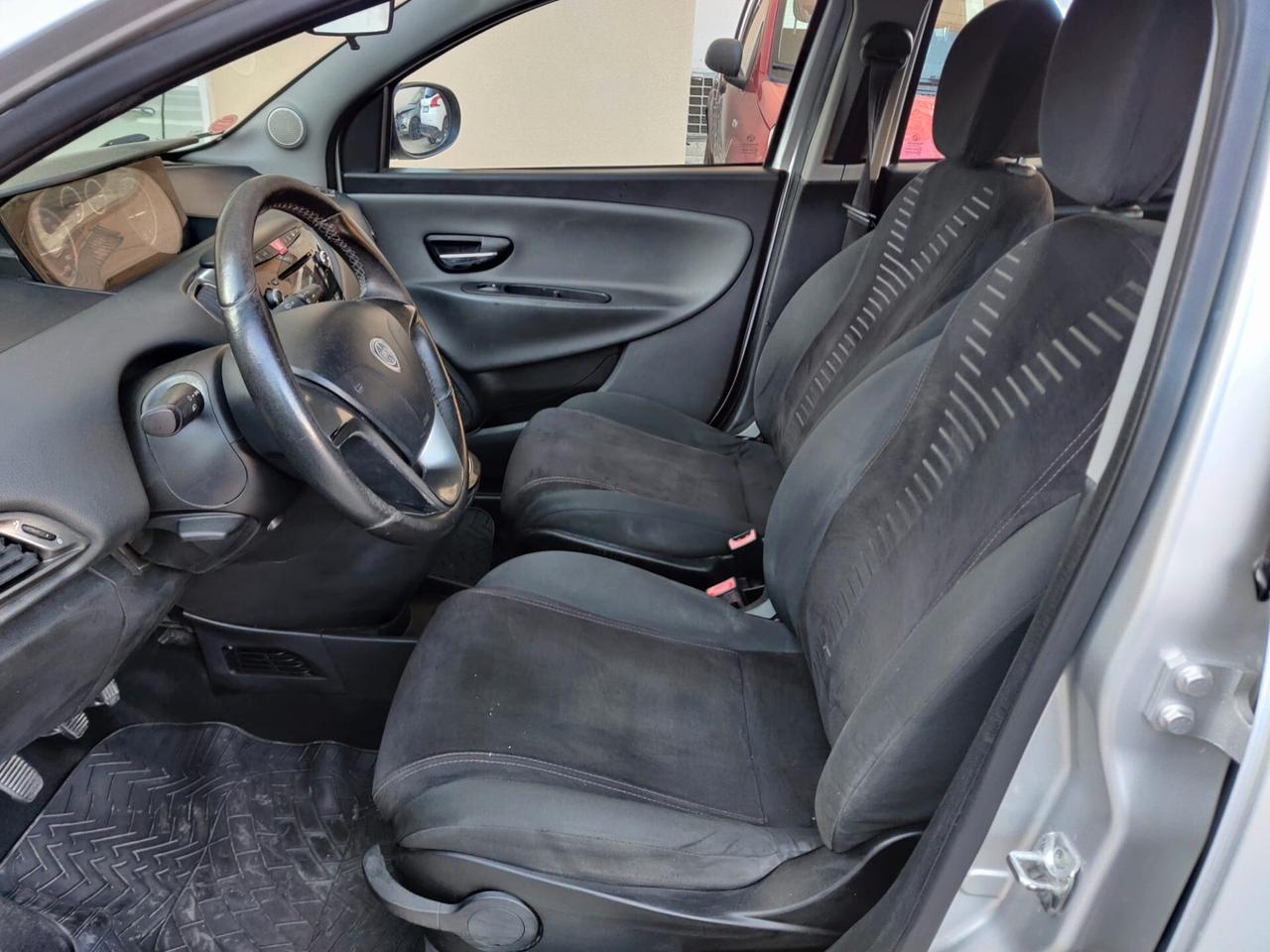 Lancia Ypsilon 1.2 Benzina